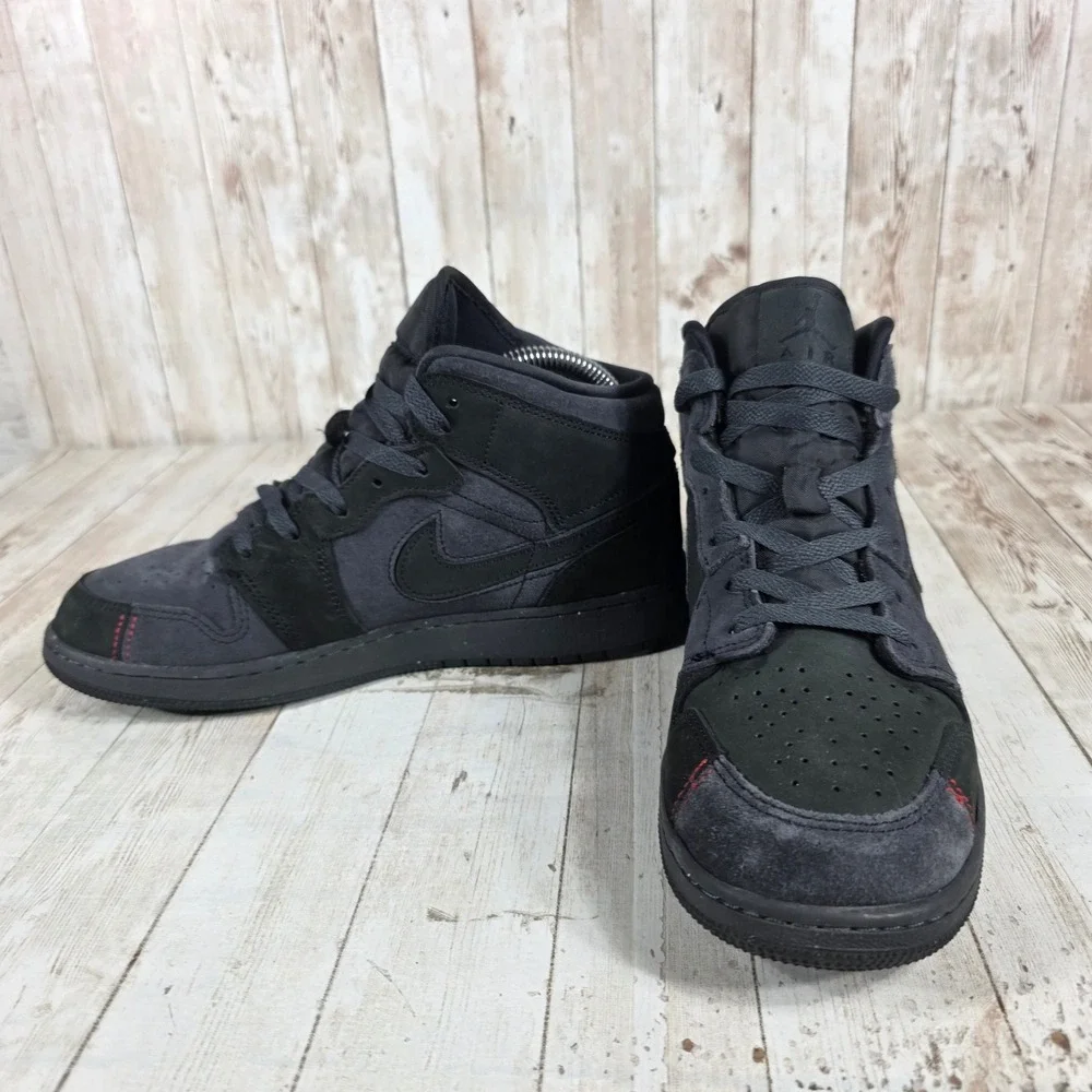 Nike‎ Air Jordan 1 Mid SE GS Black Red Basketball Shoes FQ7742 001 Kids Size 7Y